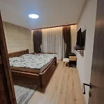 Woodlux Apartment *