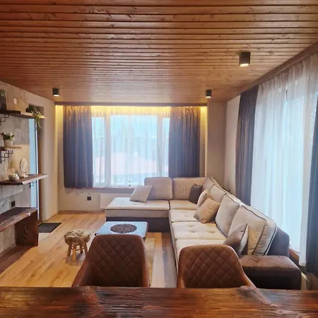 Woodlux Apartment *